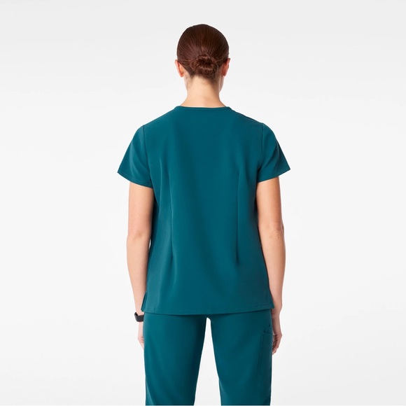 Figs Scrub Set - Large LIKE NEW - Picture 7 of 8